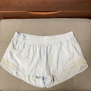 Lululemon Hotty Hot Shorts 2.5"